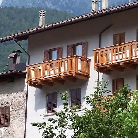 Casa Rondine Apartment Molveno Exterior photo